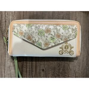 Disney Cinderella Wristlet Wallet Pumpkin Carriage Rose Print Zip Around